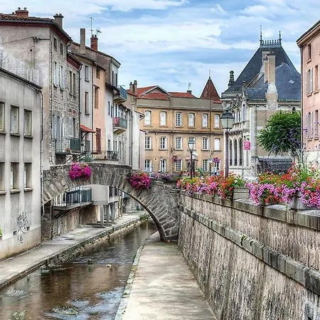 Apartmán La Halte Montbrisonnaise Montbrison
